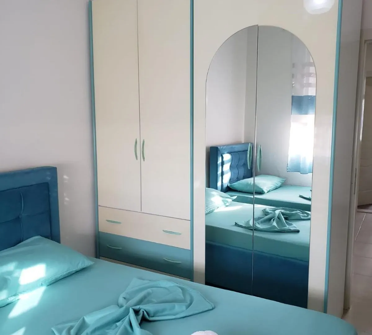 Malsi'S, Private Room With Shared Bathroom And Kitchen Tirana 0*,